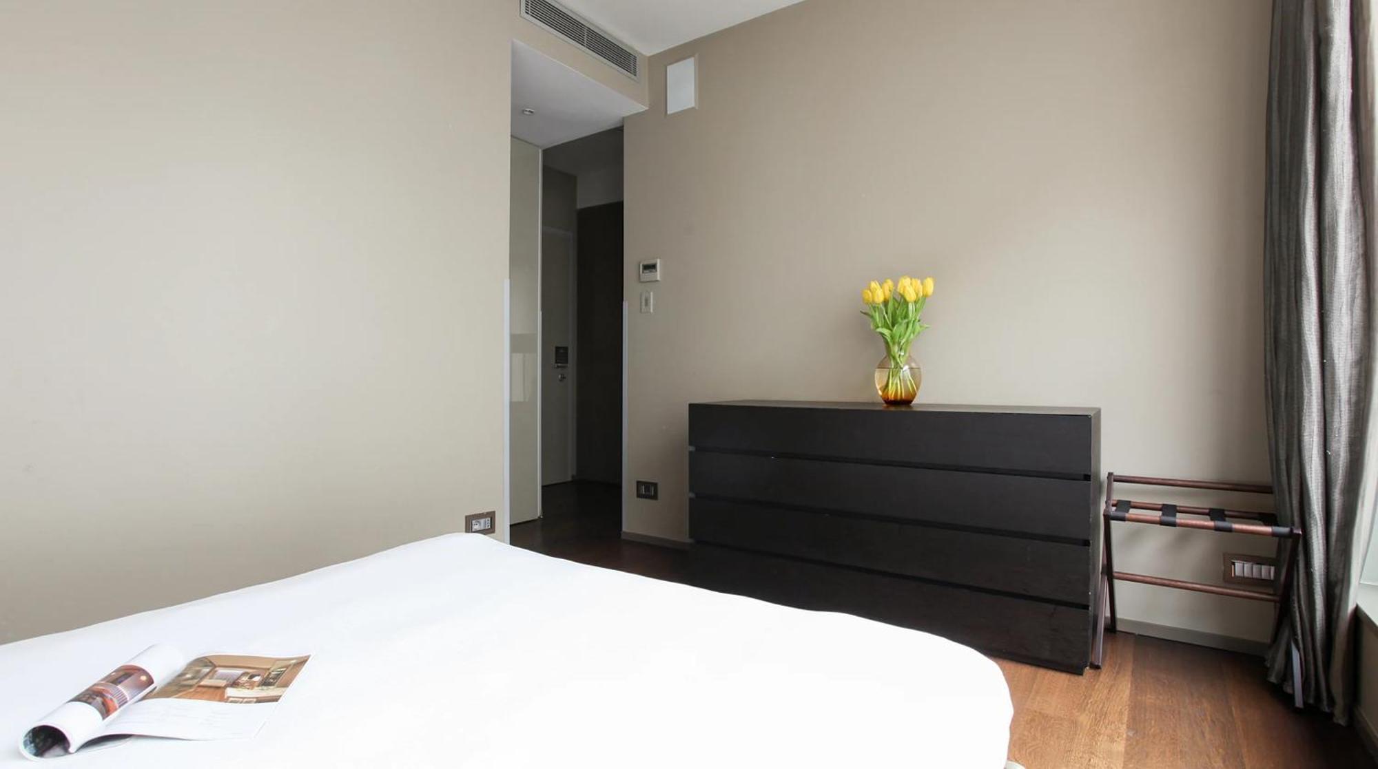 Nj Hotels & Apartments San Pietro All'Orto 6 Милан Экстерьер фото